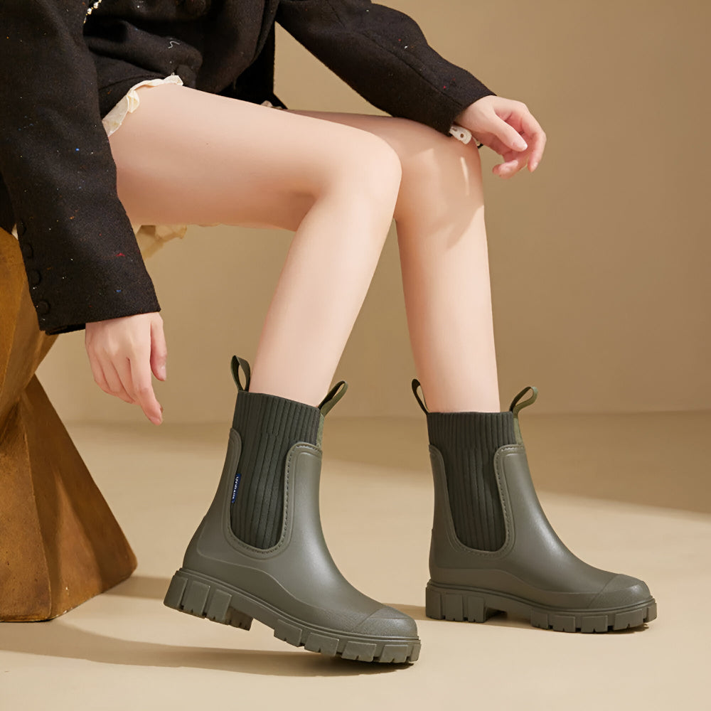 Chelsea Women's Ankle Boots with Elastic Upper for Everyday Use