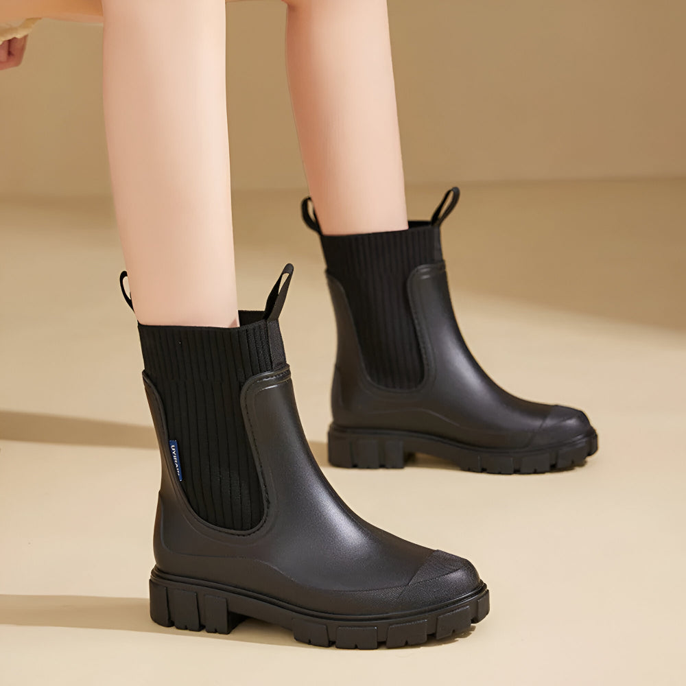 Chelsea Women's Ankle Boots with Elastic Upper for Everyday Use